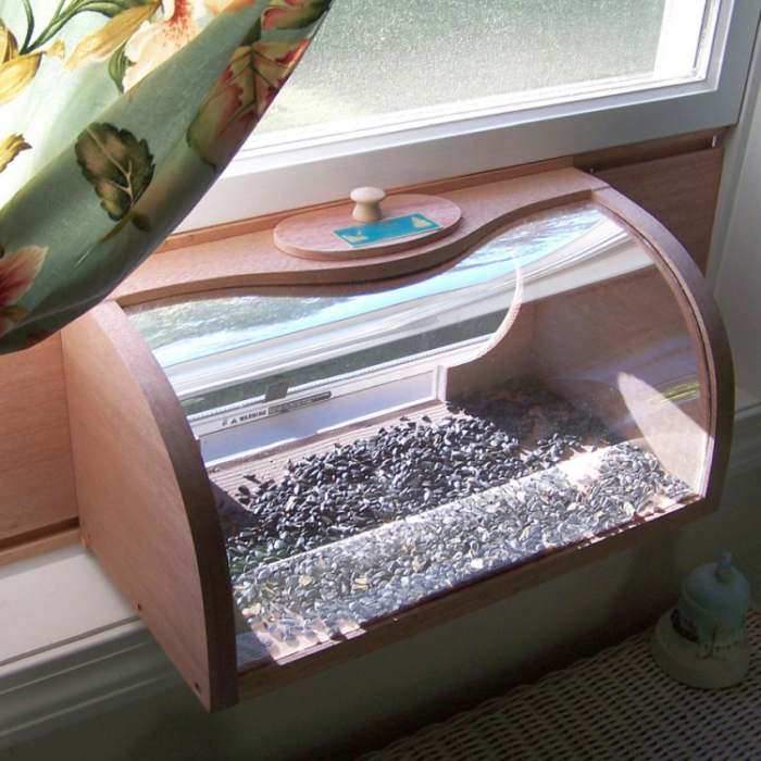 Conservation Bread Box In-House Feeder w/Mirror